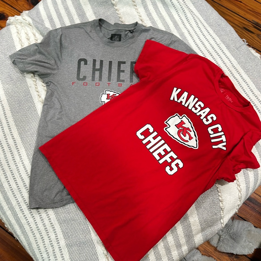 Men’s NFL Kansas City chiefs shirts size small and medium